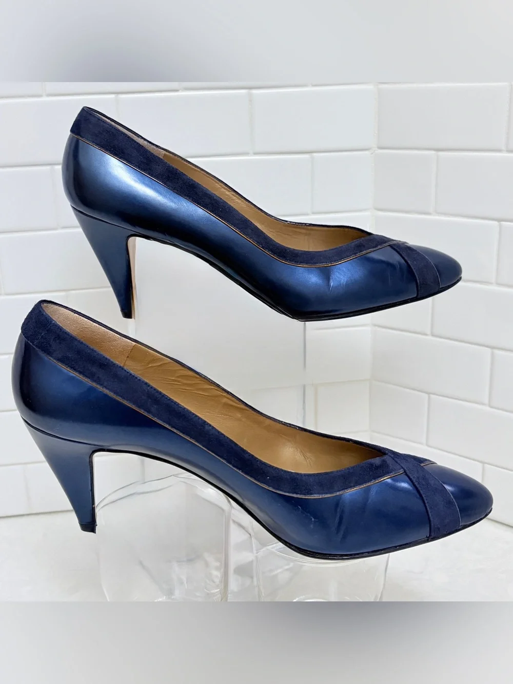 Vintage David Evins Italian Navy Leather & Suede 3” Mid Heel Pump EUC Size 10